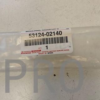 MOLDURA IZQUIERDA RADIADOR TOYOTA AURIS NUEVO