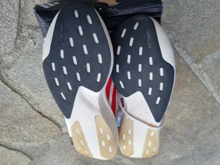 Adidas Adizero Evo SL - Blancas y Rojas