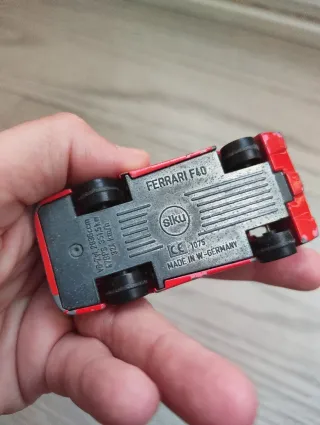 Ferrari Rojo Antiguo Coche Juguete