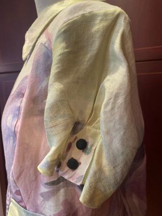 Conjunto elegante mujer estampado floral