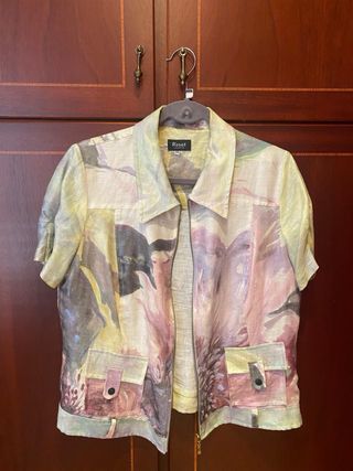 Conjunto elegante mujer estampado floral