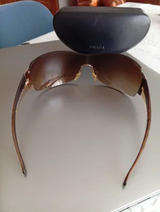 Gafas de sol Prada Marrón y Dorado