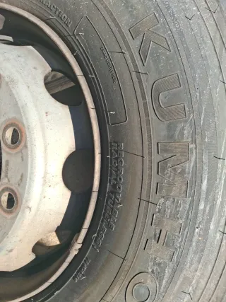 Neumático 315/80 R 22.5