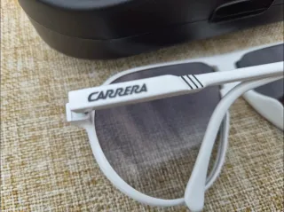 Occhiali da sole Carrera bianchi e neri