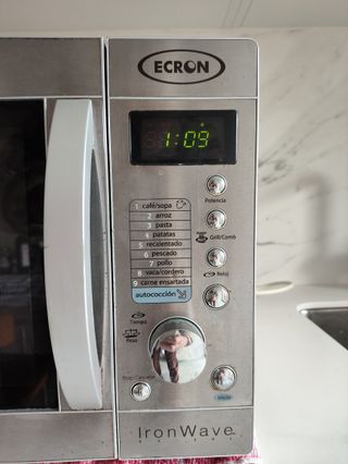 Microonde Ecron IronWave Argento