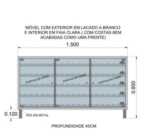 Garrafeira com porta de vidro