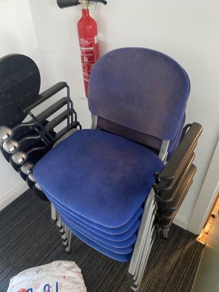 Pack Sillas Apilables con Reposabrazos