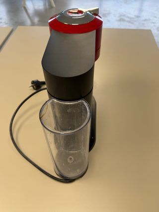 Cafetera Nespresso Roja