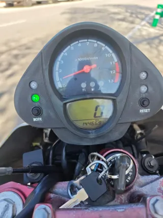 Kawasaki ER6N 2006 Plata/Roja