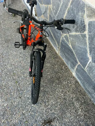 Bicicleta infantil B'Twin naranja