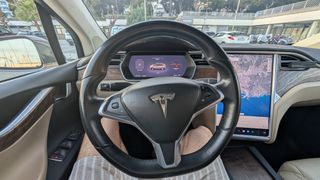 Tesla X 2016 |  UE, cargador gratuito SC01, CCS