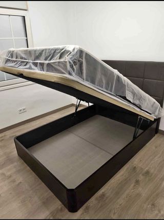 Cama colchón y canapé