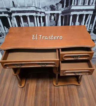 MESA ESCRITORIO CLASICA