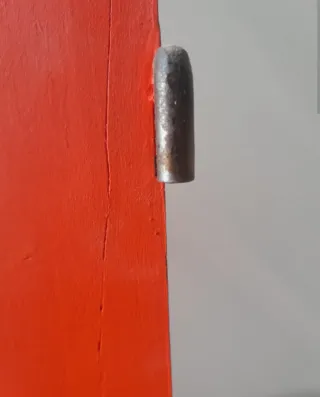 Puerta antigua con vidrio texturizado