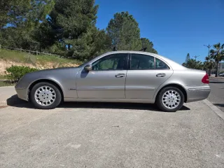 Mercedes-Benz Clase E 2003