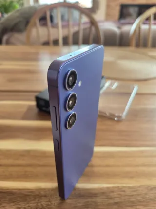 Samsung Galaxy S24 Morado