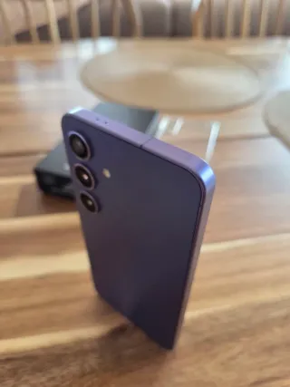 Samsung Galaxy S24 Morado