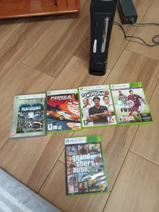 Xbox 360 120 GB + 4 juegos + HDD 120GB+ 1 m. Card