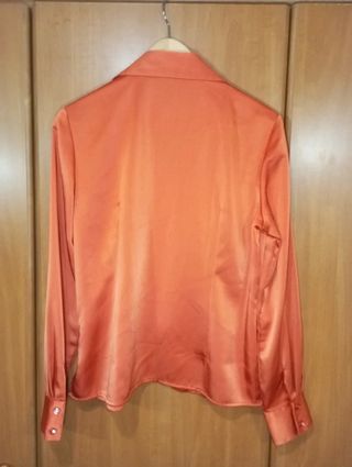 Blusa Zendra Basic Naranja Satén Bordada