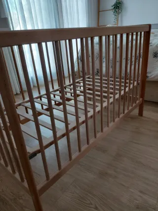 Cuna de madera