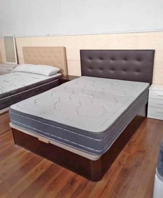 Canapé y colchón nuevo