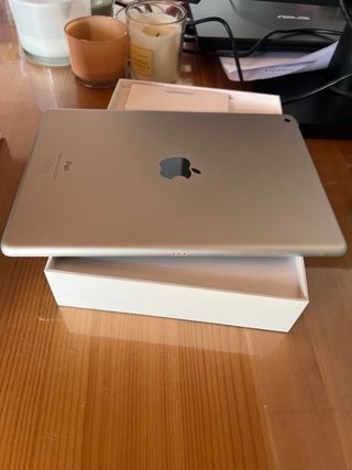 Apple iPad 10.2 9ª Gen Wi-Fi Plata
