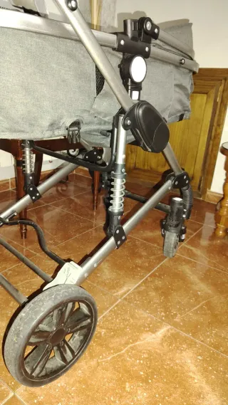 Pack carrito bebé convertible y silla coche