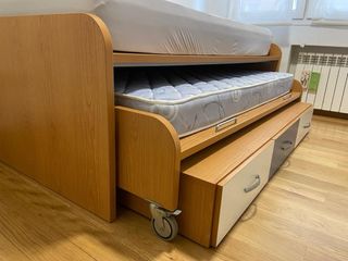 Cama nido de madera con cajones