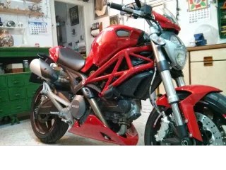 Ducati Monster 696+ABS Roja