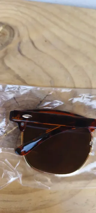 Occhiali da sole Unisex lenti marrone Nuovi