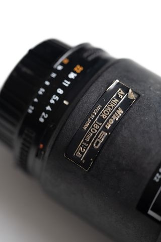Nikon AF Nikkor 180mm f/2.8 ED