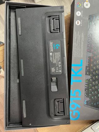 Teclado Gaming Logitech G915 TKL #030958