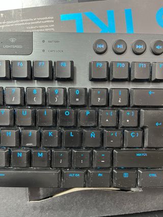 Teclado Gaming Logitech G915 TKL #030958