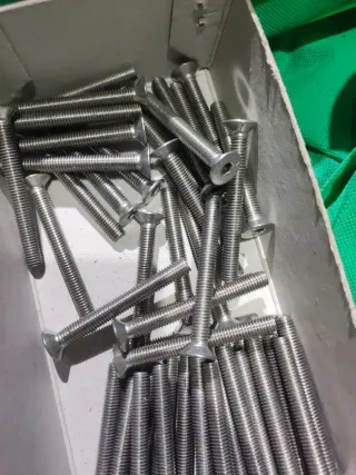 Se venden Tornillo Allen Inox DIN 912 M10x100