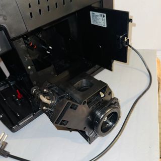 Cafetera superautomática Ufesa Supreme Barista