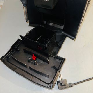 Cafetera superautomática Ufesa Supreme Barista