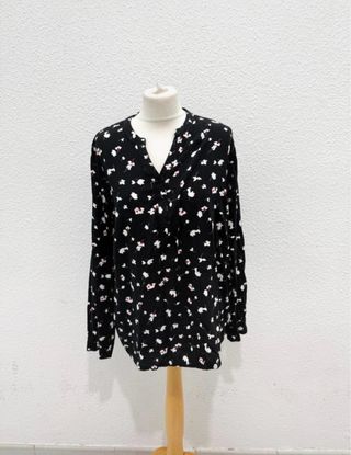Blusa vintage negra flores blancas talla 48