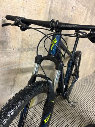 Bicicleta Specialized Rockhopper Azul/Amarillo