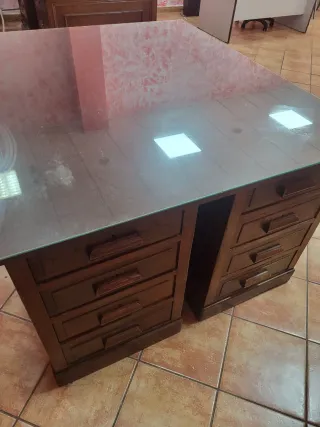 Mesa escritorio madera vintage con cristal