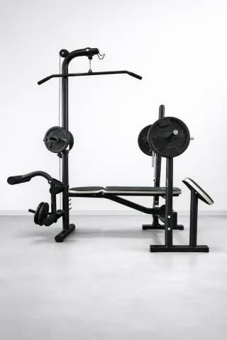 Máquina de gimnasio multifunción