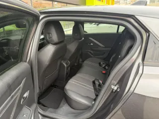 Opel Astra 2025