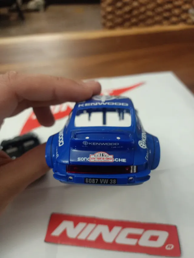 Porsche 911 SC Rally NINCO Ref 50573