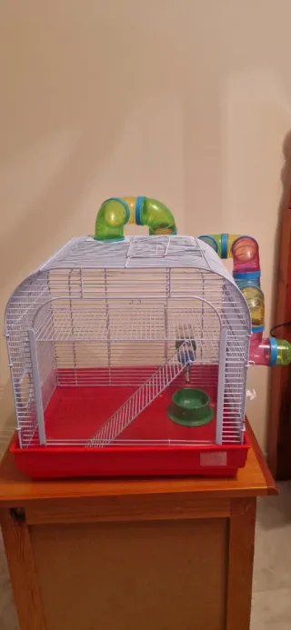 Jaula para hámster con tubos