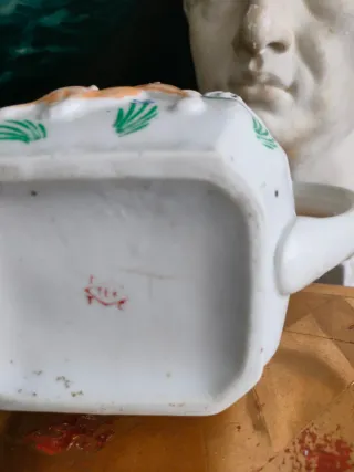 porcelana china siglo XIX? Tetera