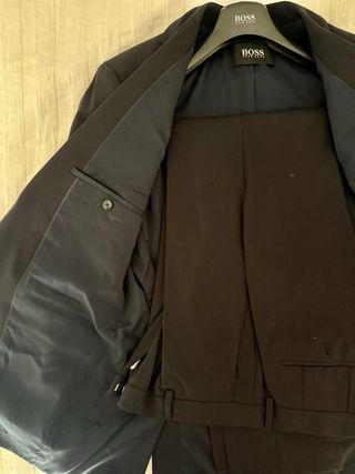 Traje Hugo Boss Negro Talla 48