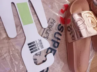 Chanclas Superga doradas