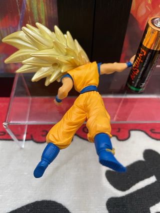 Figura gashapon Dragon Ball Goku SSJ3