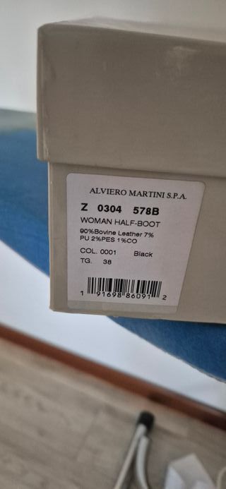 Stivaletti Alviero Martini neri donna