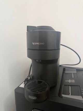 Cafetera Nespresso Vertuo Pop Negra