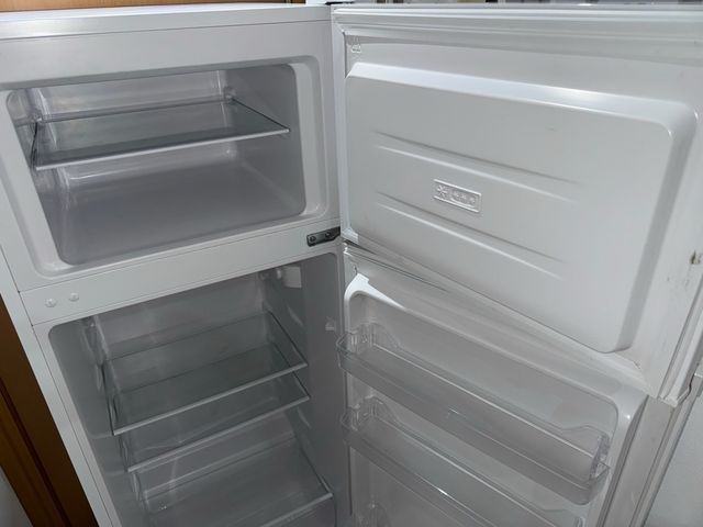 Nevera OK. Mediana Blanca